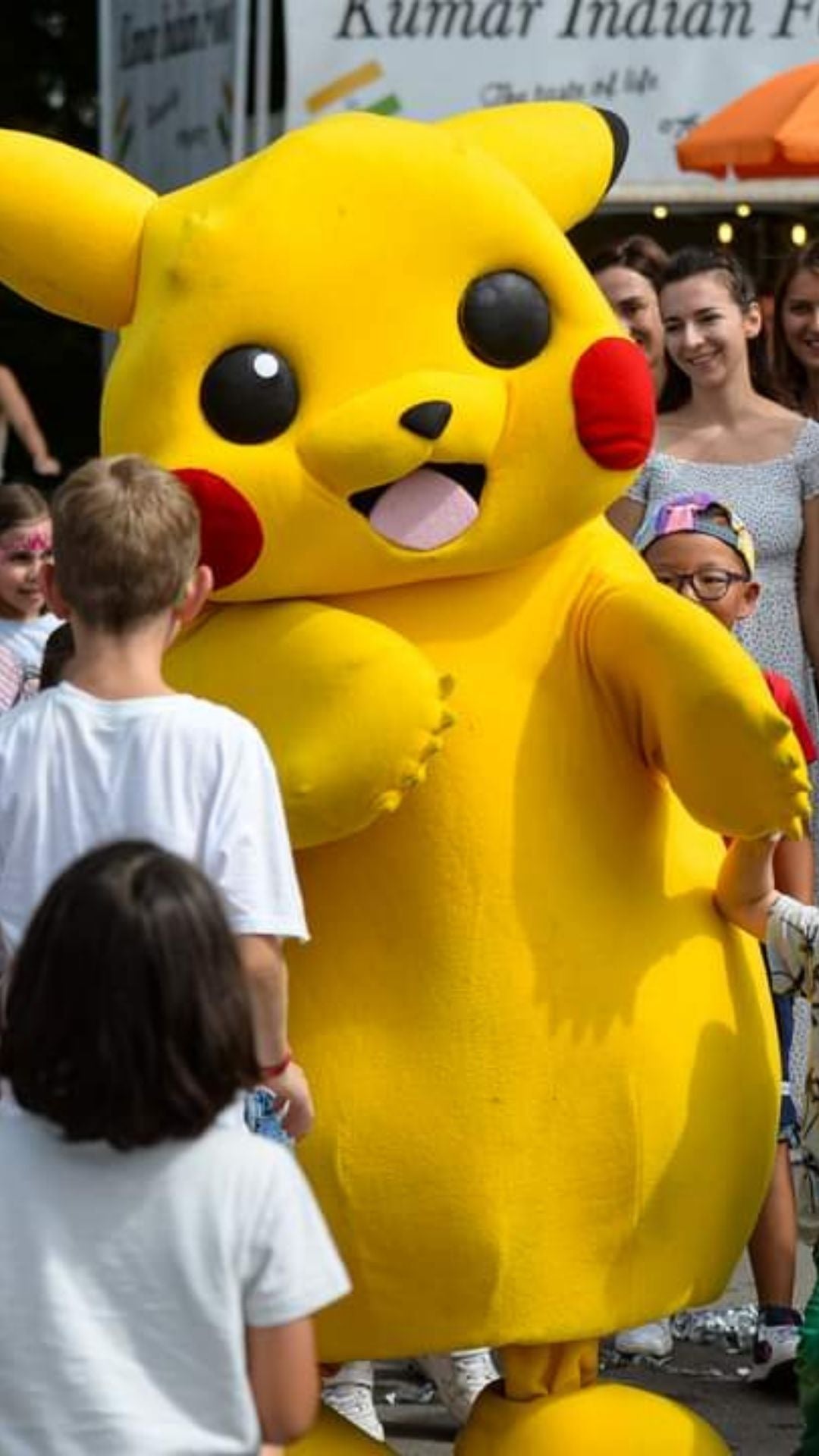 Pikachu Maskottchen