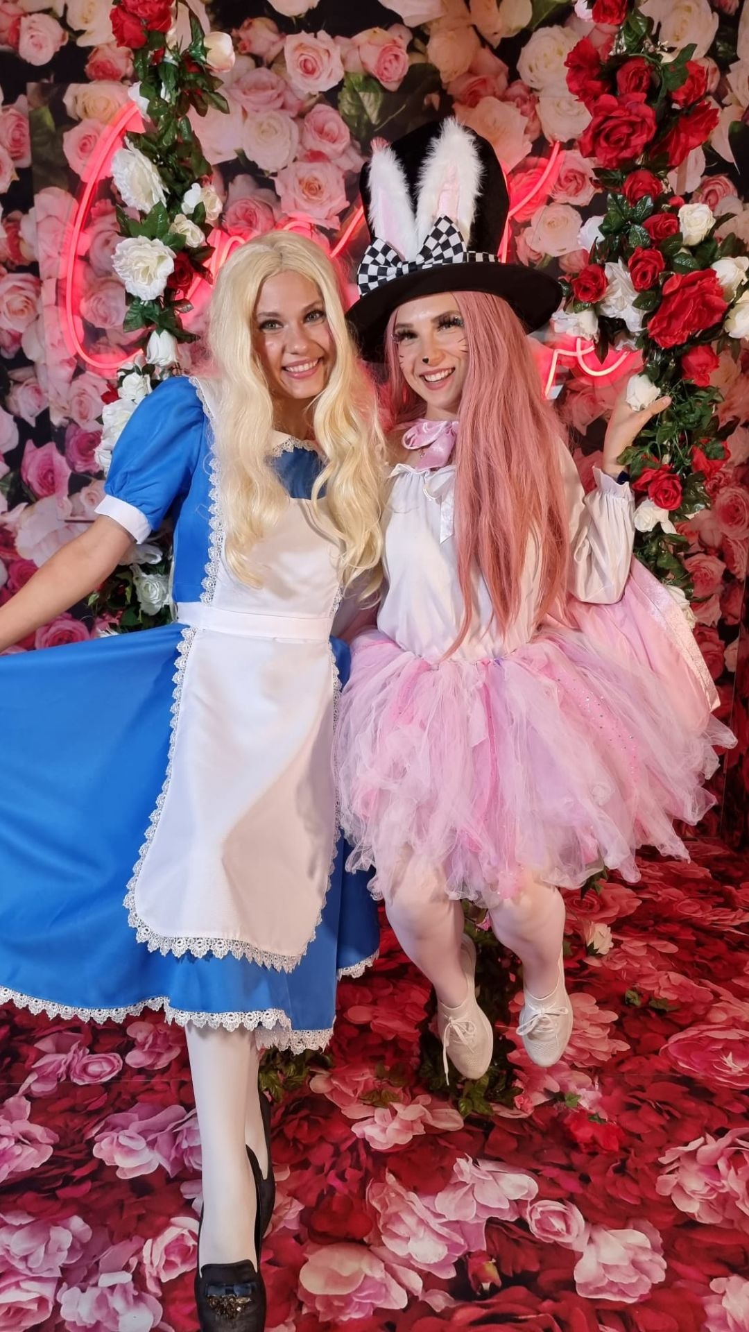 Kaninchen von Alice im Wunderland eine zauberhafte Kindergeburtstag