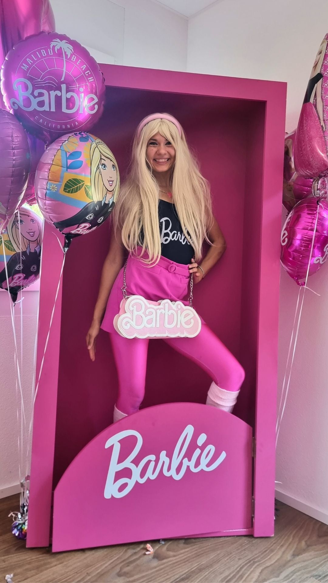Buche Barbie für den nächsten Kindergeburtstag.